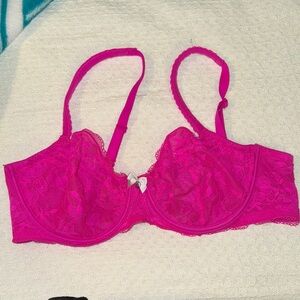 Victoria's Secret Fuchsia Lace Bra